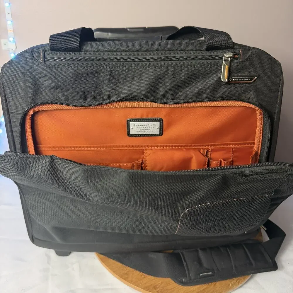 Briggs & Riley Baseline Rolling Carry-On Bag VBR412X Black 15”